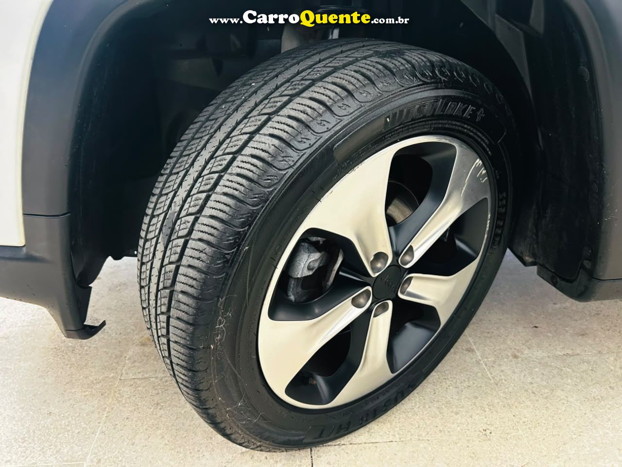 JEEP   COMPASS LONGITUDE 2.0 4X2 FLEX 16V AUT.   BRANCO 2018 2.0 FLEX - Loja