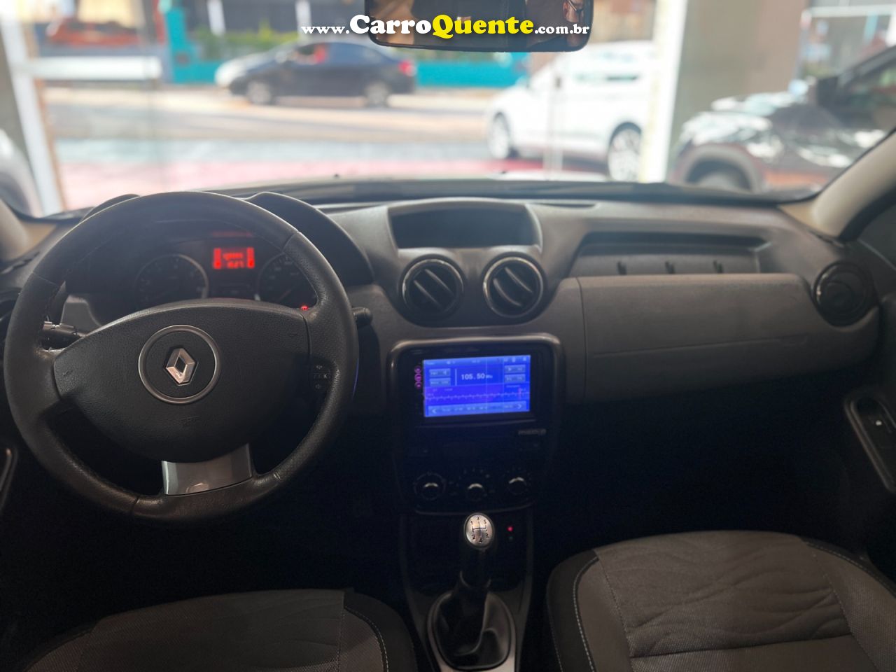 RENAULT DUSTER 1.6 DYNAMIQUE 4X2 16V 2014 - Loja