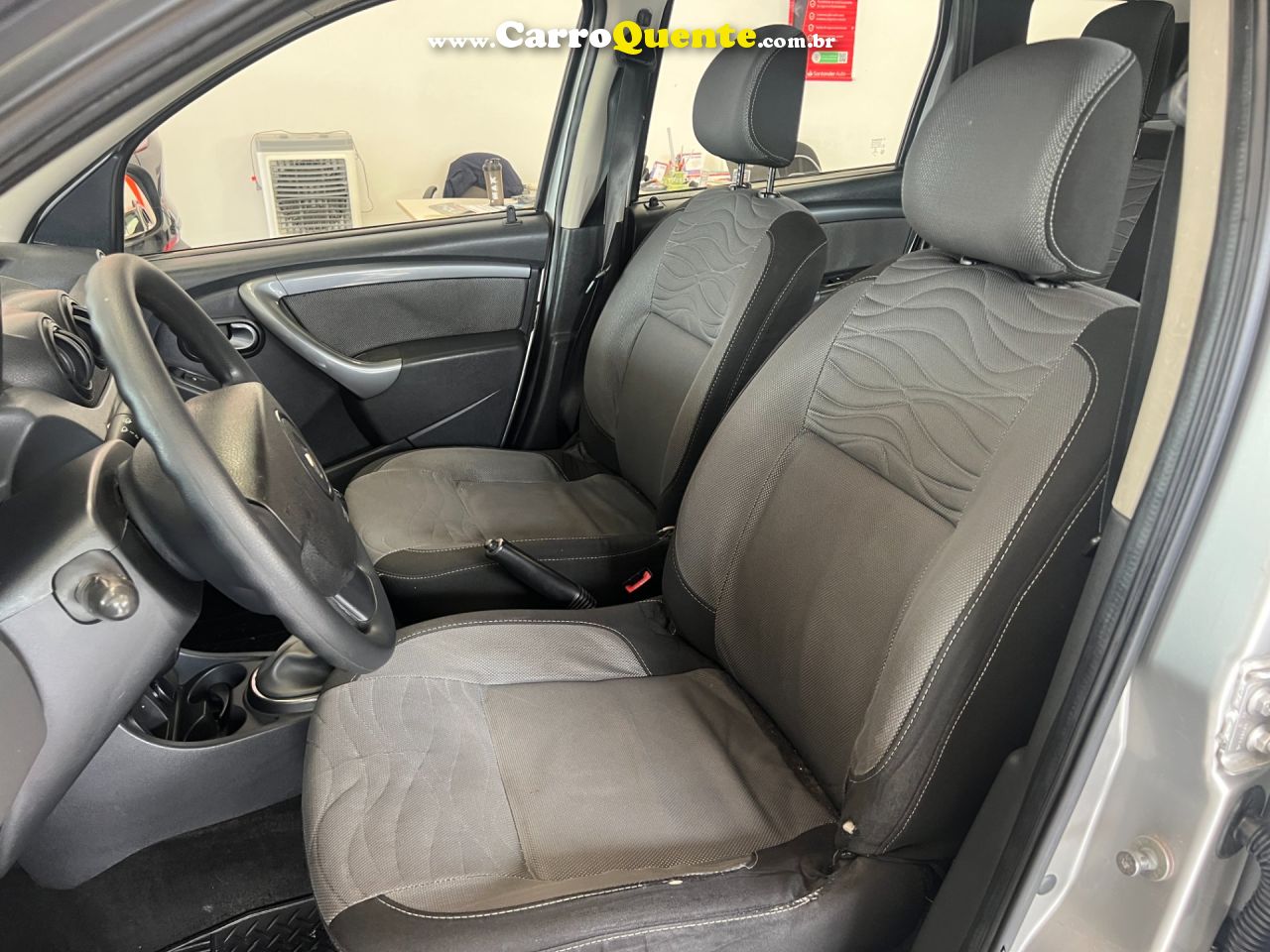 RENAULT DUSTER 1.6 DYNAMIQUE 4X2 16V 2014 - Loja