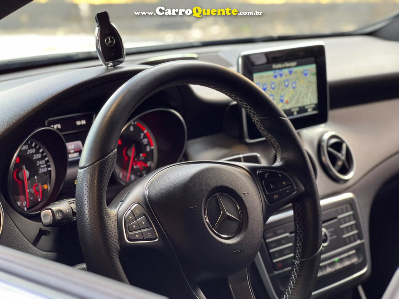 MERCEDES-BENZ GLA 200 1.6 CGI ADVANCE 16V TURBO 2016 - Loja