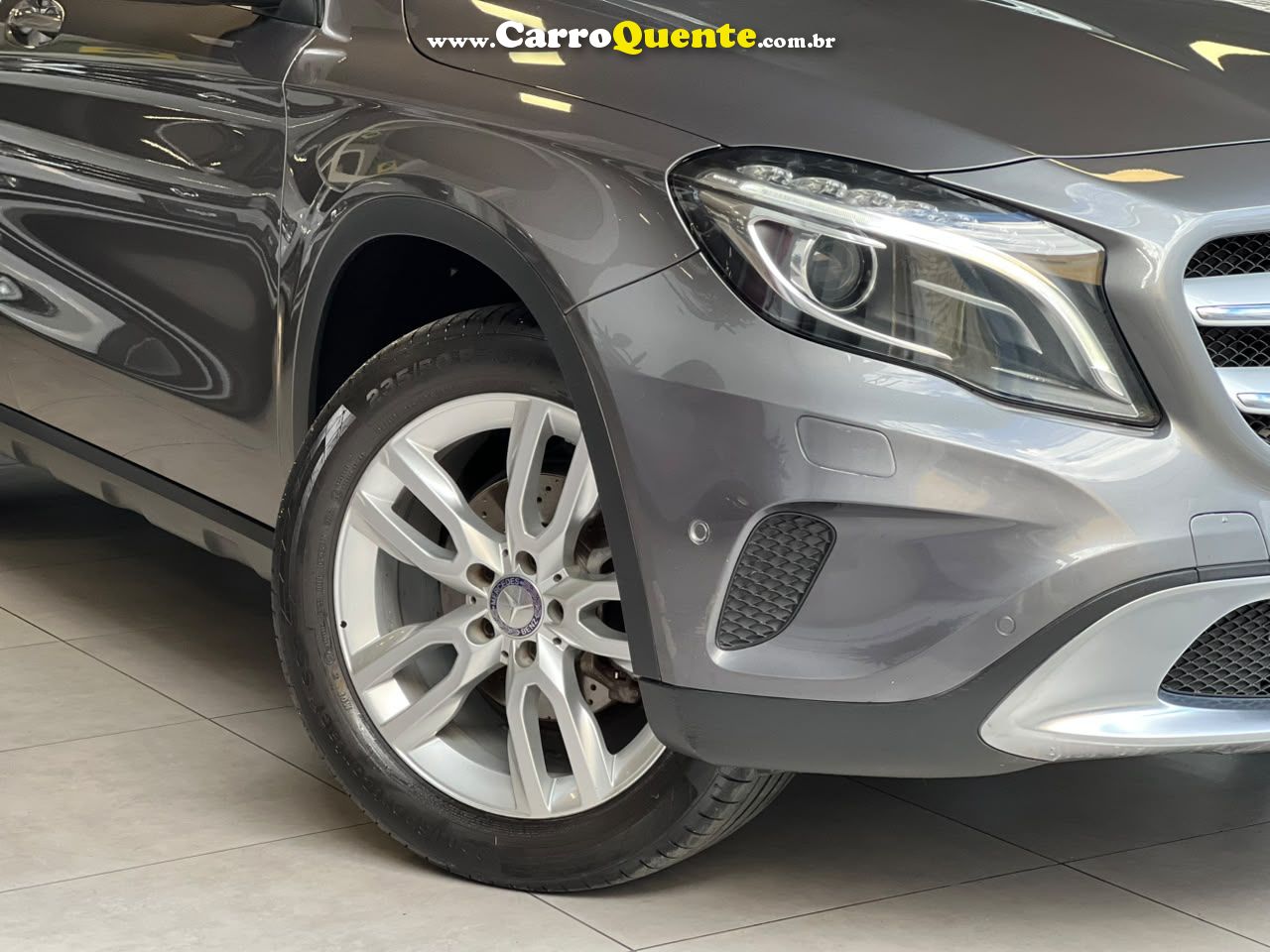 MERCEDES-BENZ GLA 200 1.6 CGI ADVANCE 16V TURBO 2016 - Loja