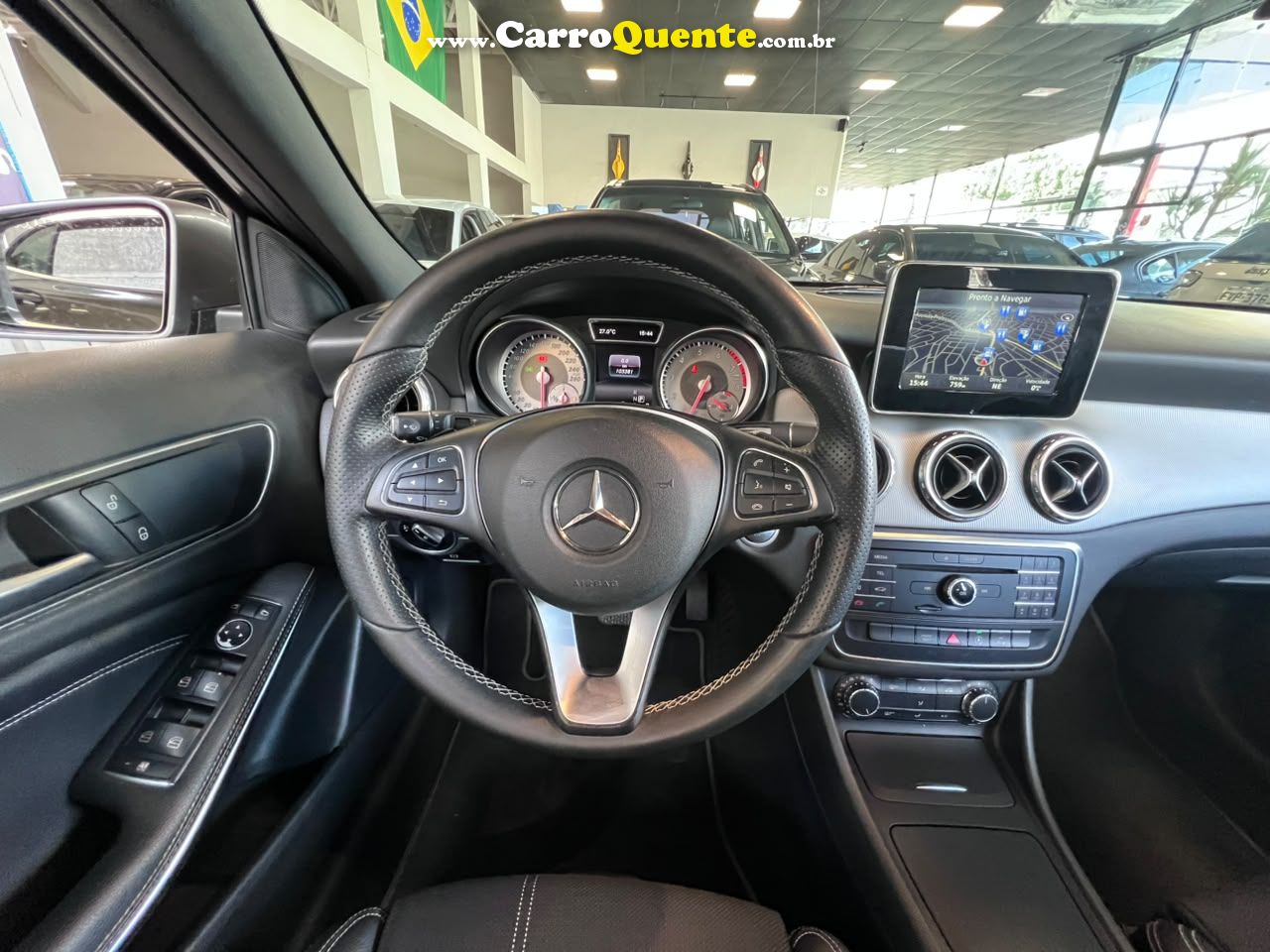 MERCEDES-BENZ GLA 200 1.6 CGI ADVANCE 16V TURBO 2016 - Loja