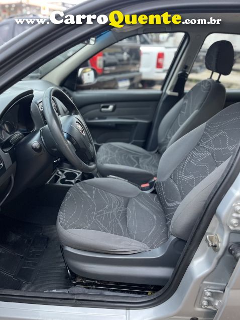 Fiat SIENA 1.0 MPI EL 8V FLEX 4P MANUAL - Loja