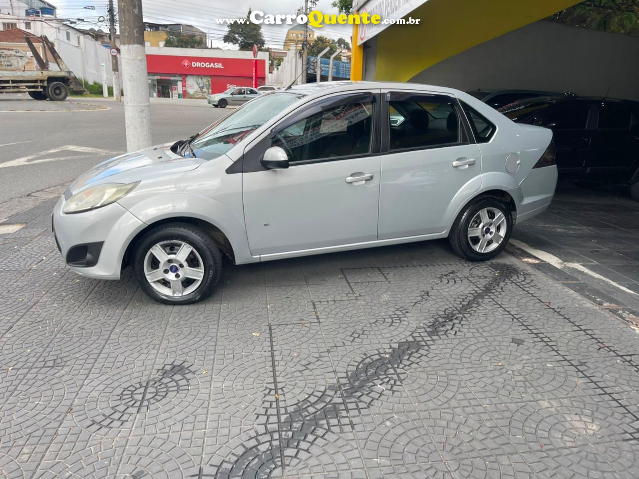 FORD FIESTA 1.6 ROCAM SEDAN 8V 2014 - Loja