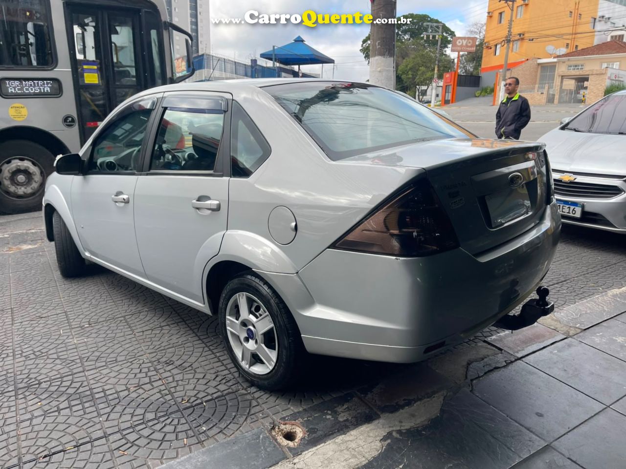 FORD FIESTA 1.6 ROCAM SEDAN 8V 2014 - Loja