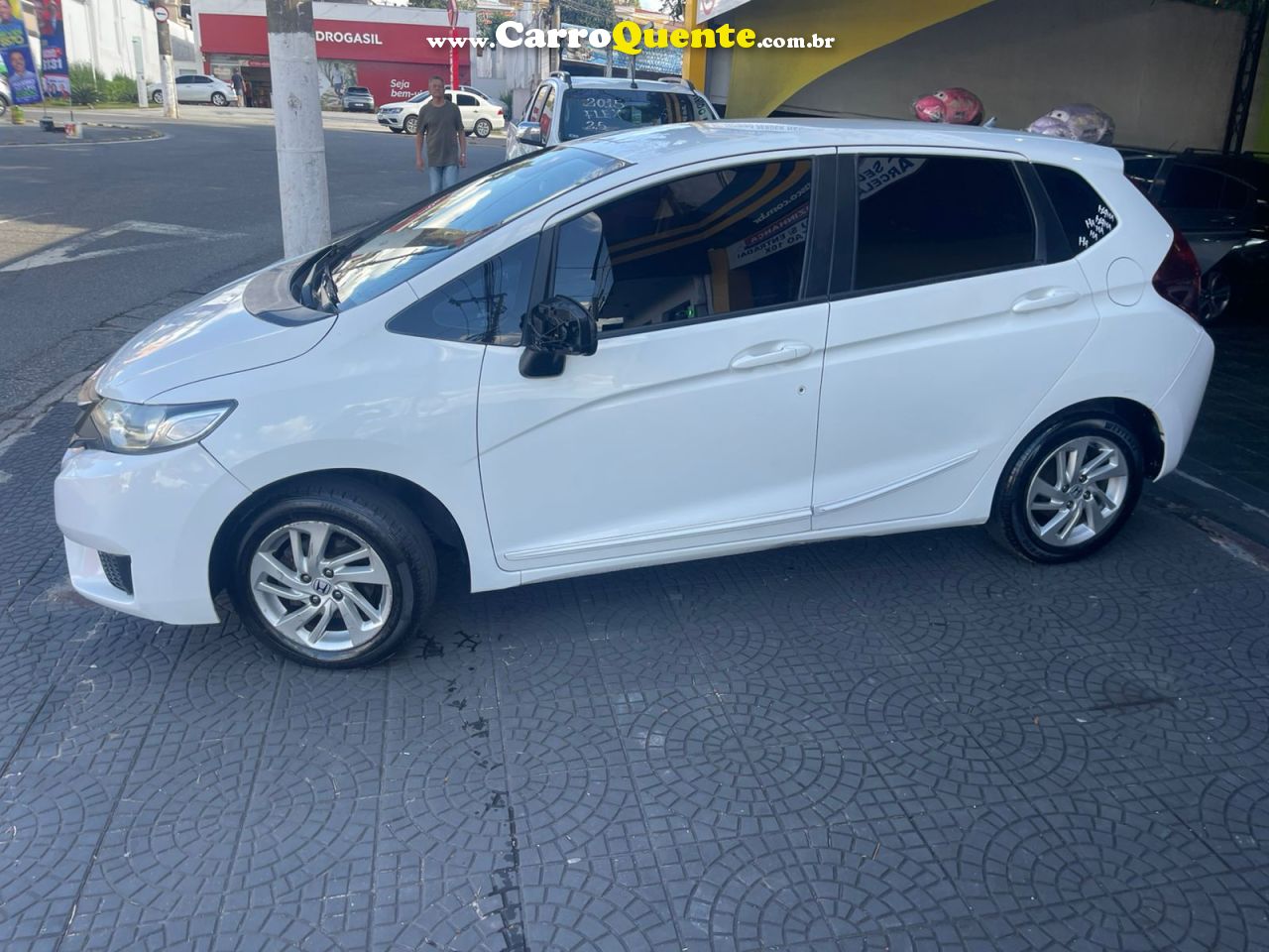 HONDA FIT 1.5 LX 16V 2015 - Loja