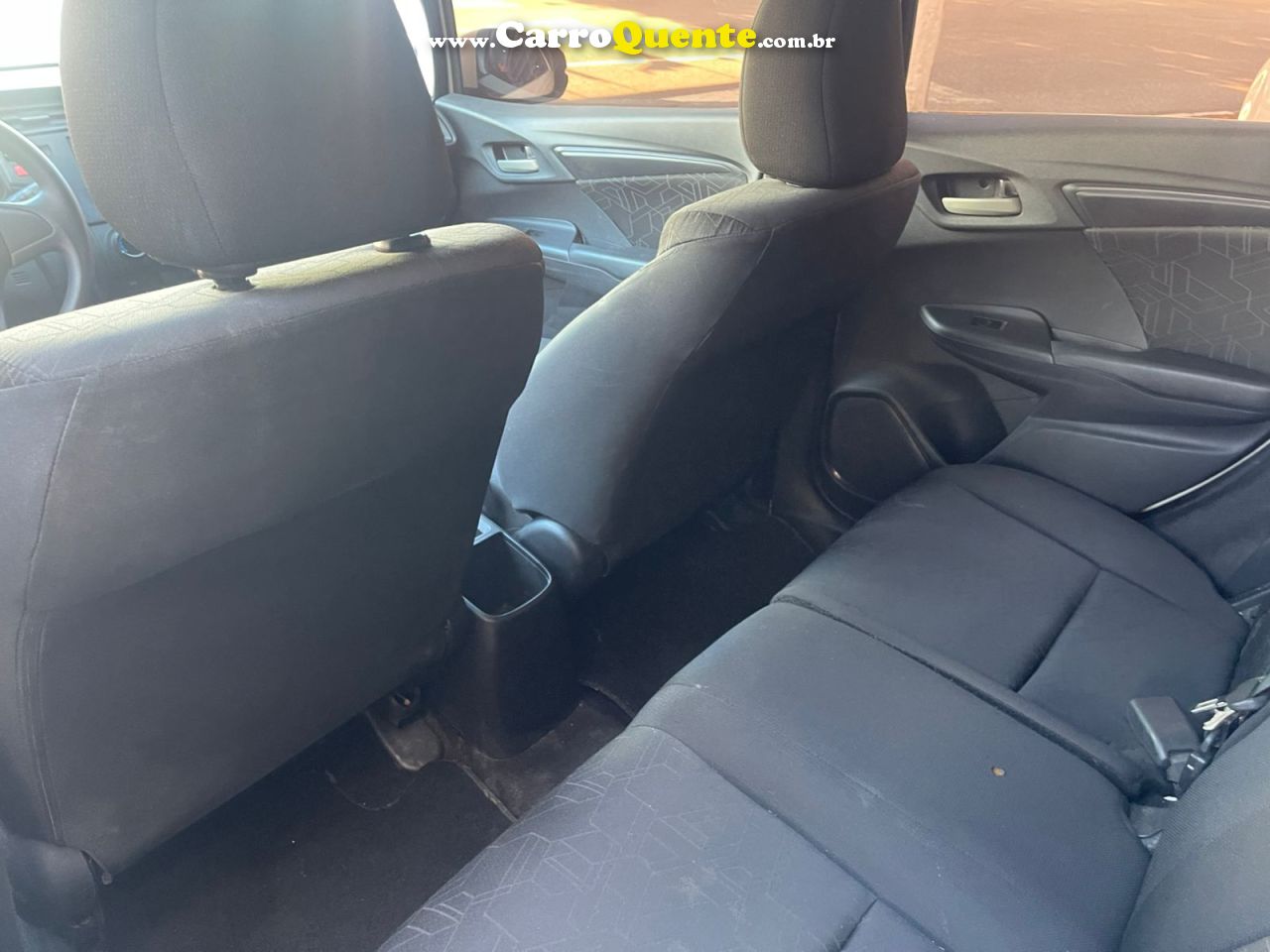 HONDA FIT 1.5 LX 16V 2015 - Loja