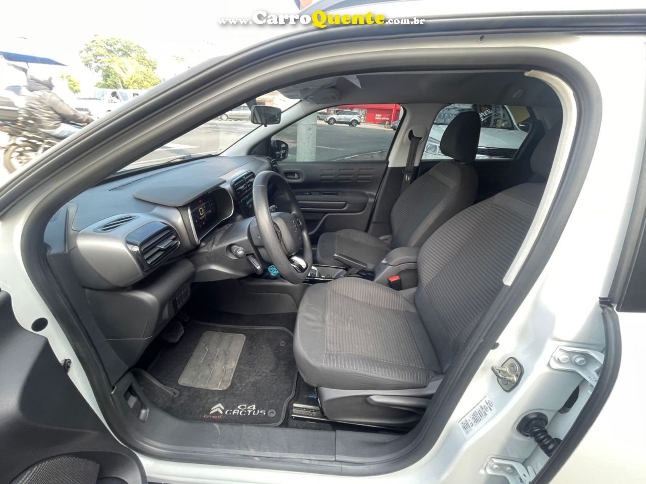 CITROEN C4 CACTUS 1.6 VTI 120 FEEL E 2021 - Loja