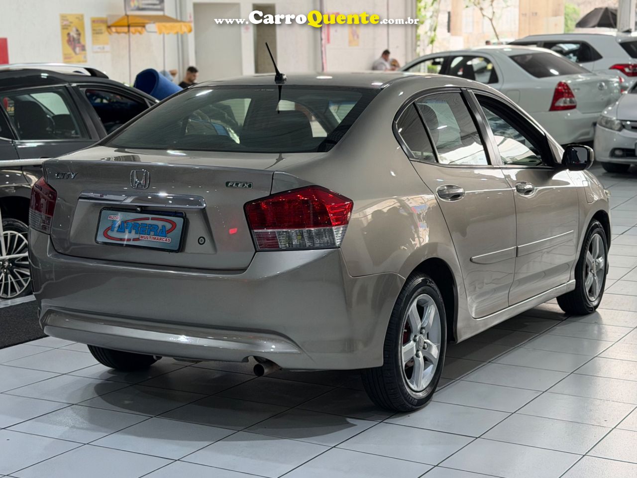 HONDA CITY 1.5 DX 16V 2011 - Loja