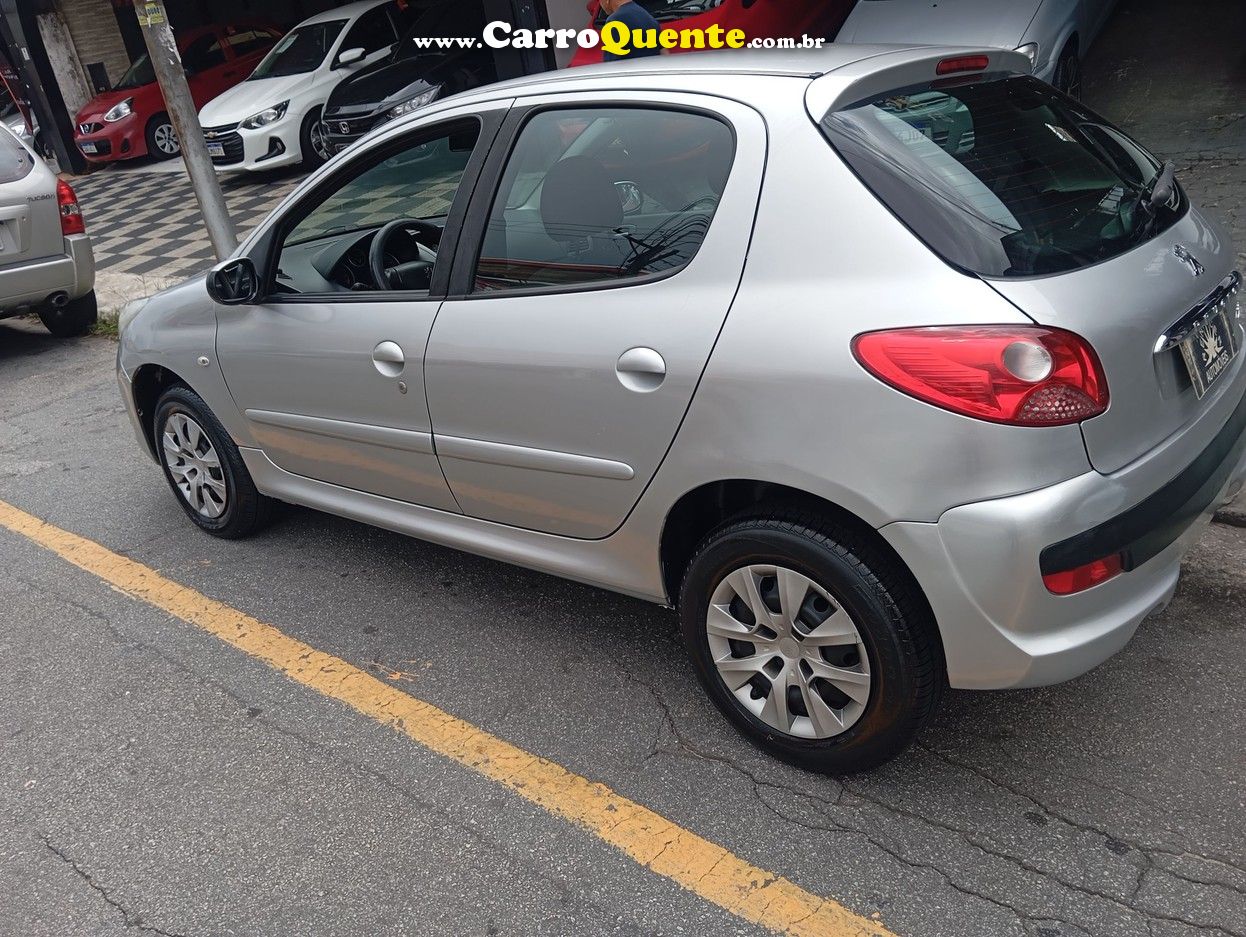 PEUGEOT 207 1.4 XR 8V 2011 - Loja