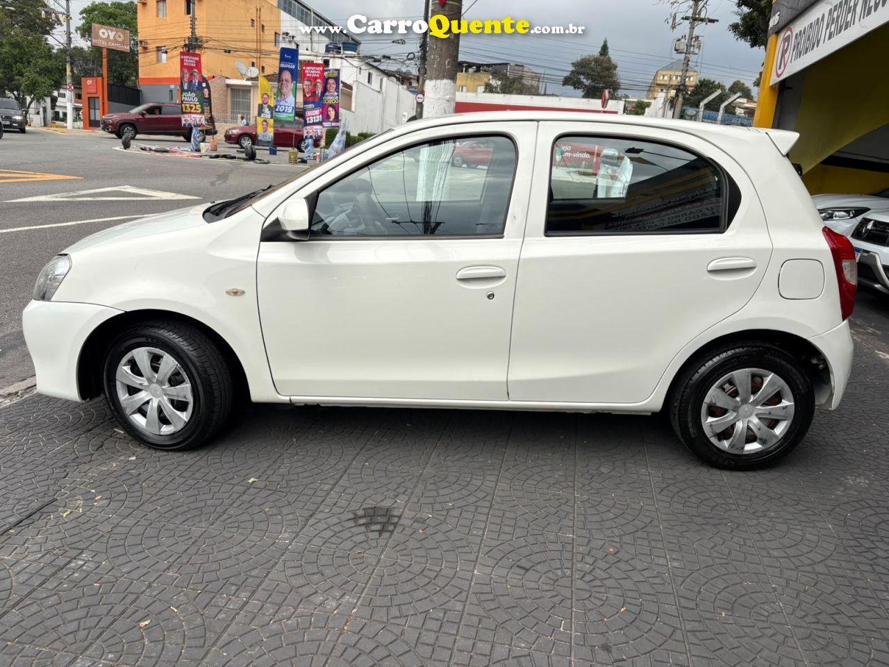TOYOTA ETIOS 1.3 X 16V 2015 - Loja