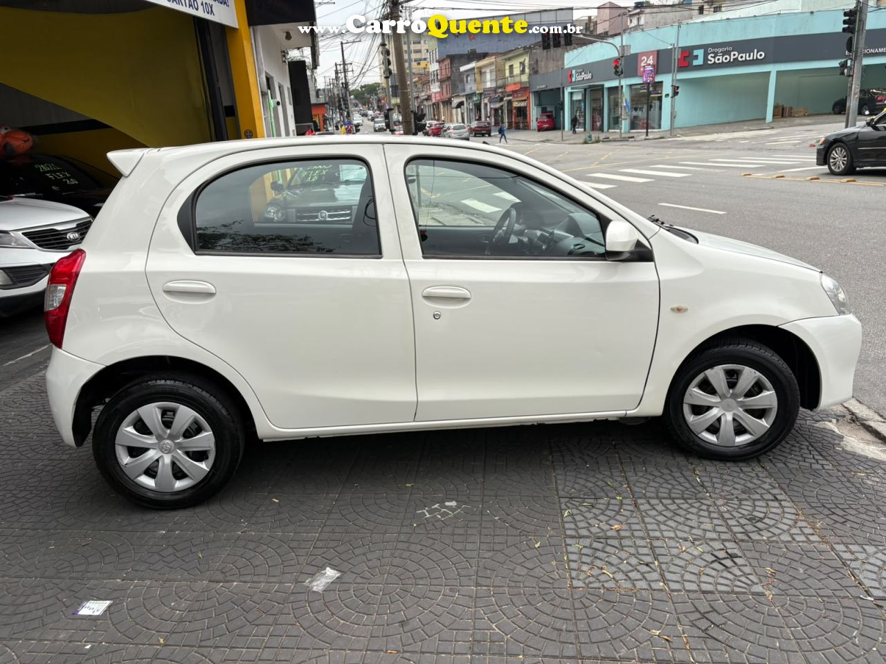 TOYOTA ETIOS 1.3 X 16V 2015 - Loja