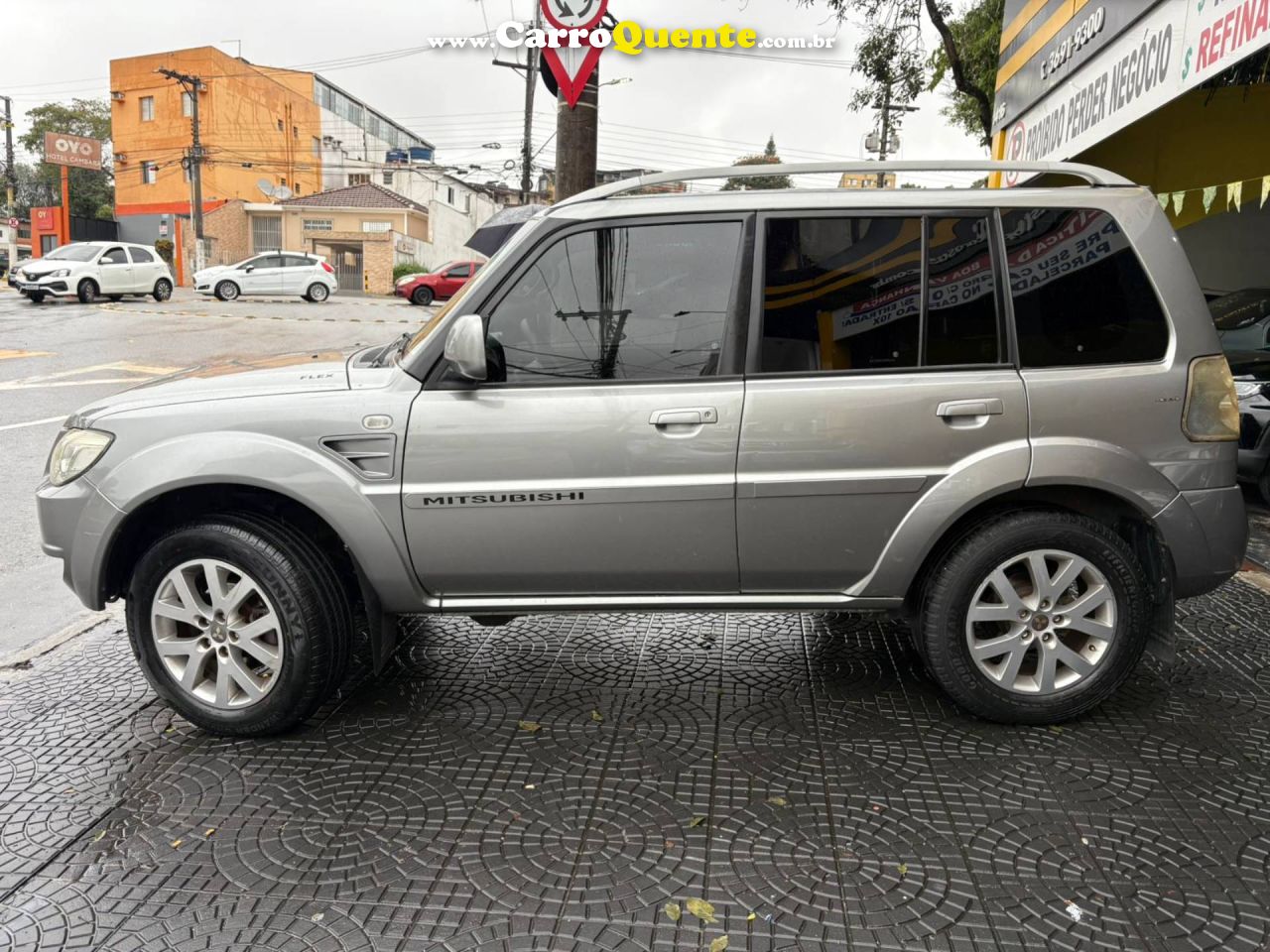 MITSUBISHI PAJERO TR4 2.0 GLS 4X4 16V 2012 - Loja