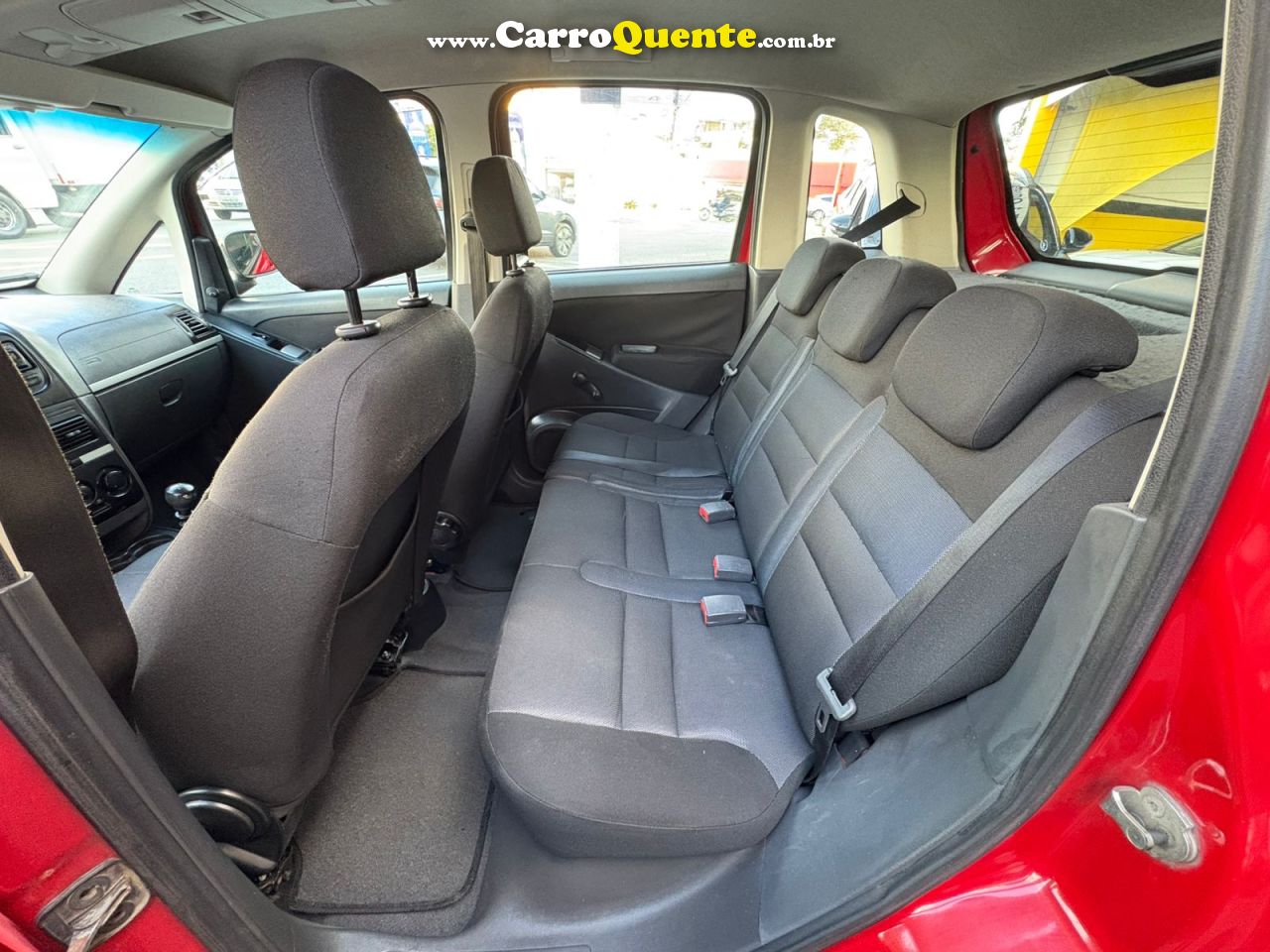 FIAT IDEA 1.4 MPI ATTRACTIVE 8V 2013 - Loja