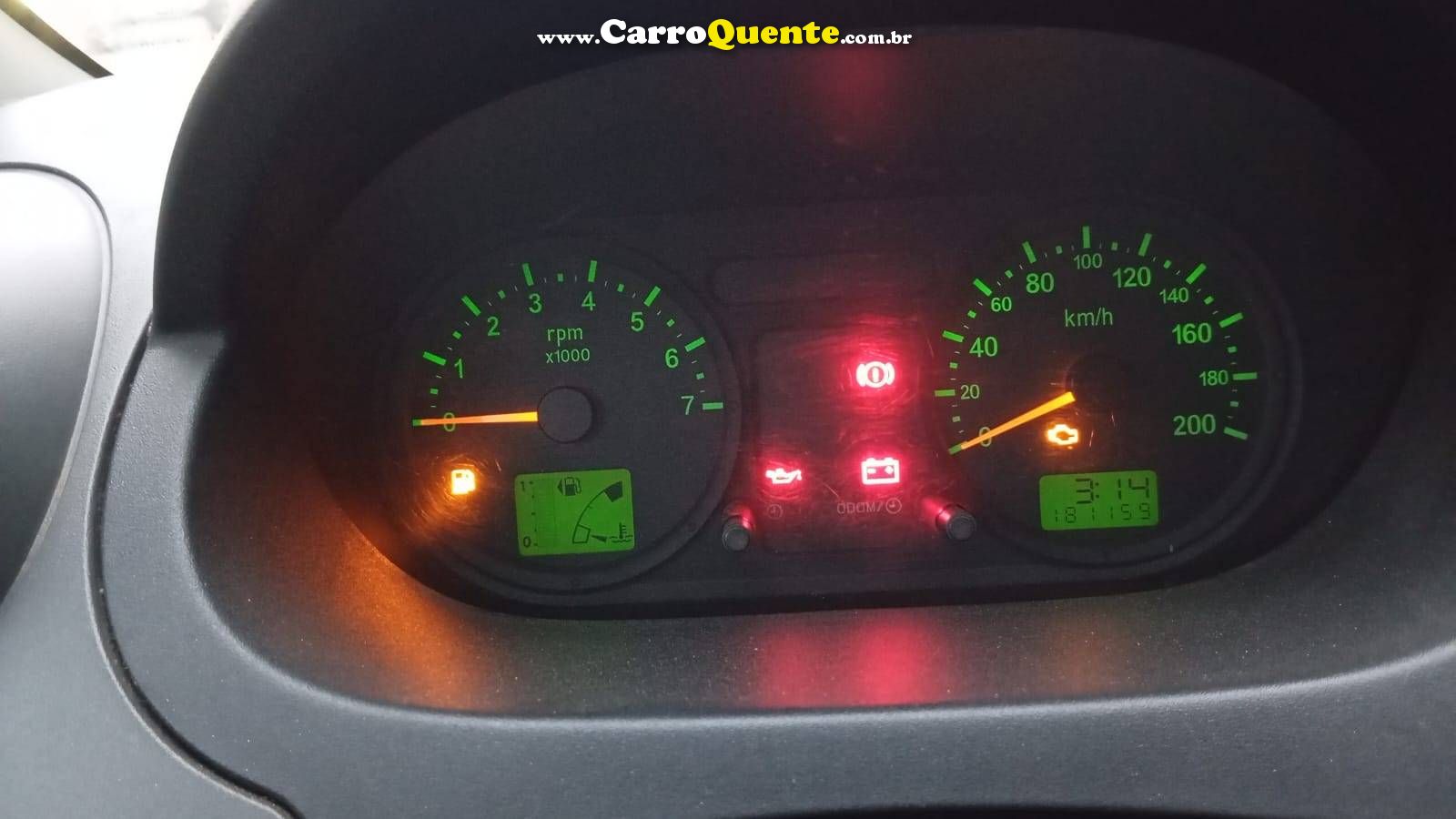 FORD FIESTA 1.6 MPI SEDAN 8V 2005 - Loja