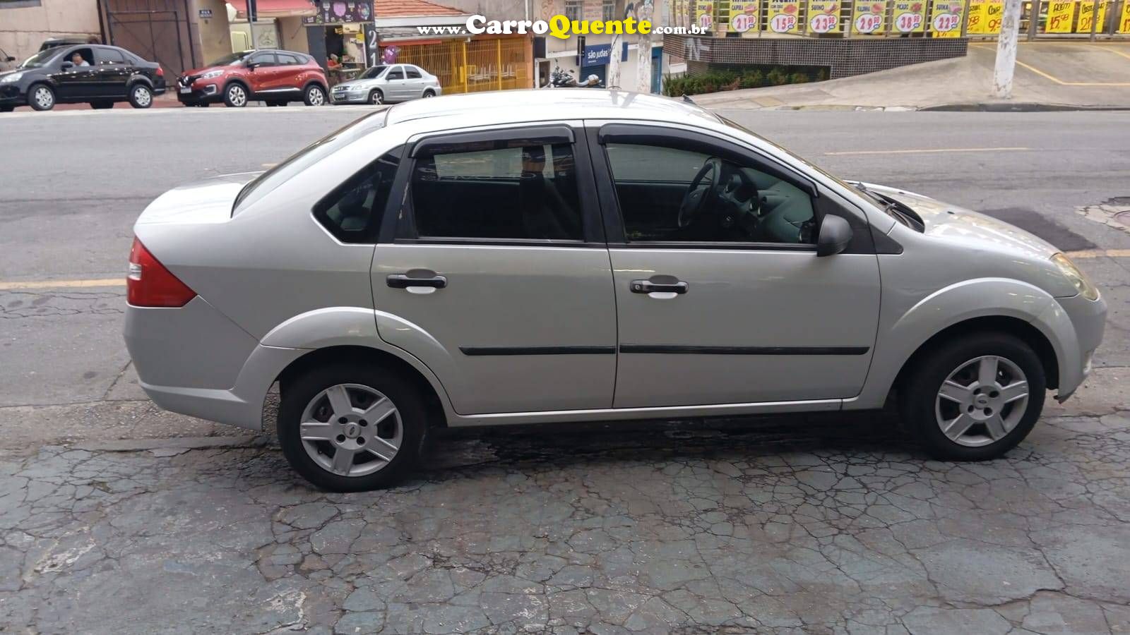 FORD FIESTA 1.6 MPI SEDAN 8V 2005 - Loja