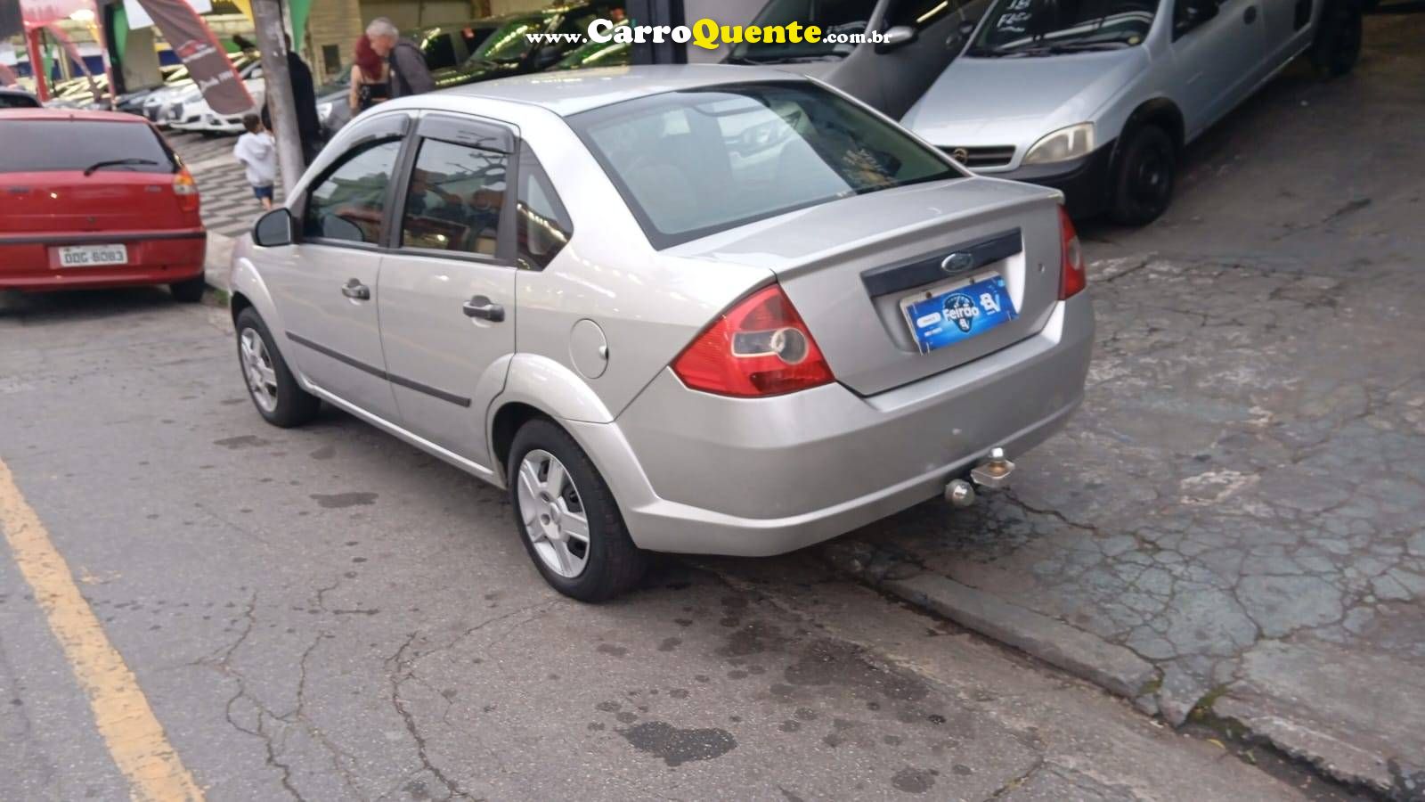FORD FIESTA 1.6 MPI SEDAN 8V 2005 - Loja