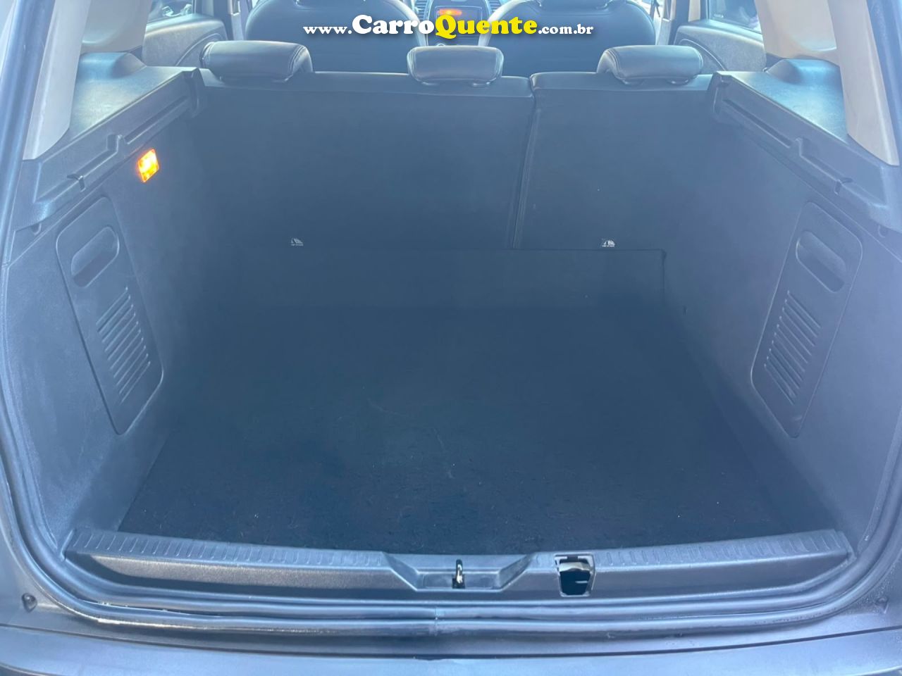 RENAULT CAPTUR 1.6 16V SCE INTENSE 2019 - Loja