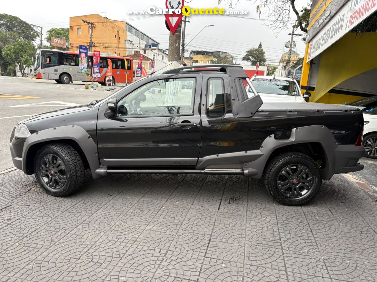 FIAT STRADA 1.8 MPI ADVENTURE LOCKER CE 16V 2011 - Loja