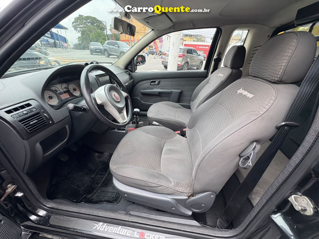 FIAT STRADA 1.8 MPI ADVENTURE LOCKER CE 16V 2011 - Loja