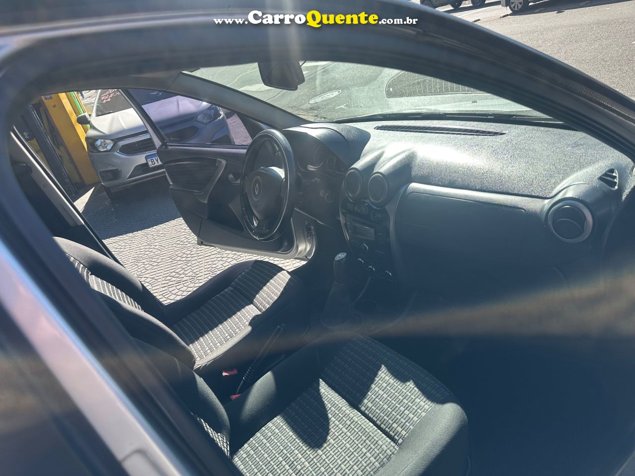 RENAULT SANDERO 1.6 PRIVILEGE 8V 2012 - Loja