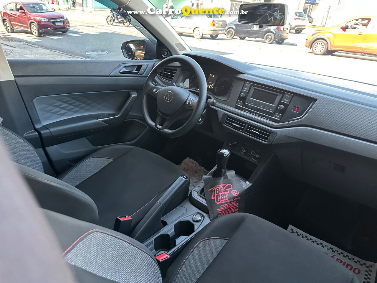VOLKSWAGEN POLO 1.0 MPI TRACK 2024 - Loja