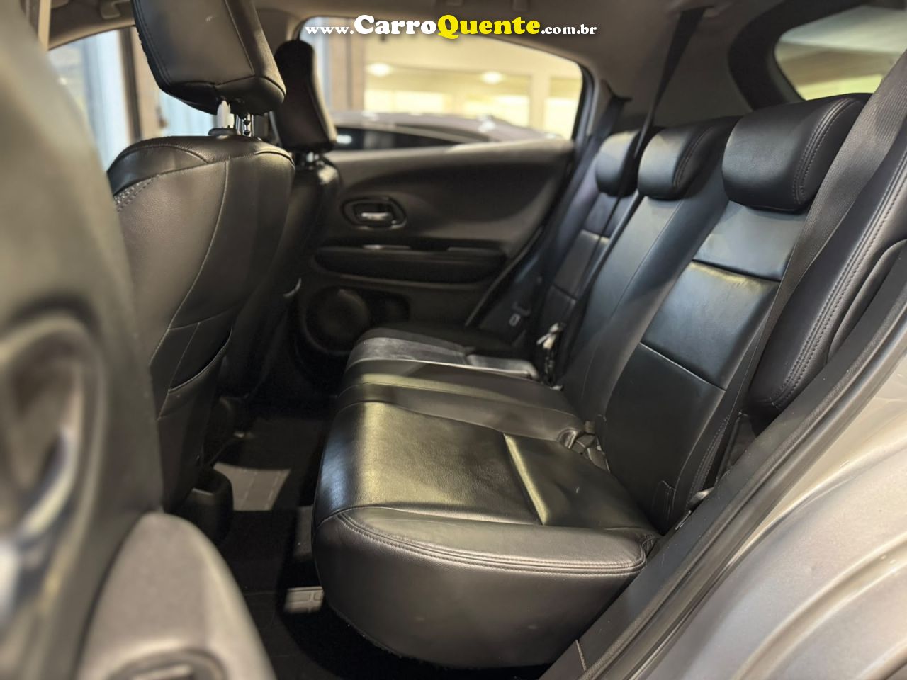 HONDA HR-V 1.8 16V LX 2017 - Loja