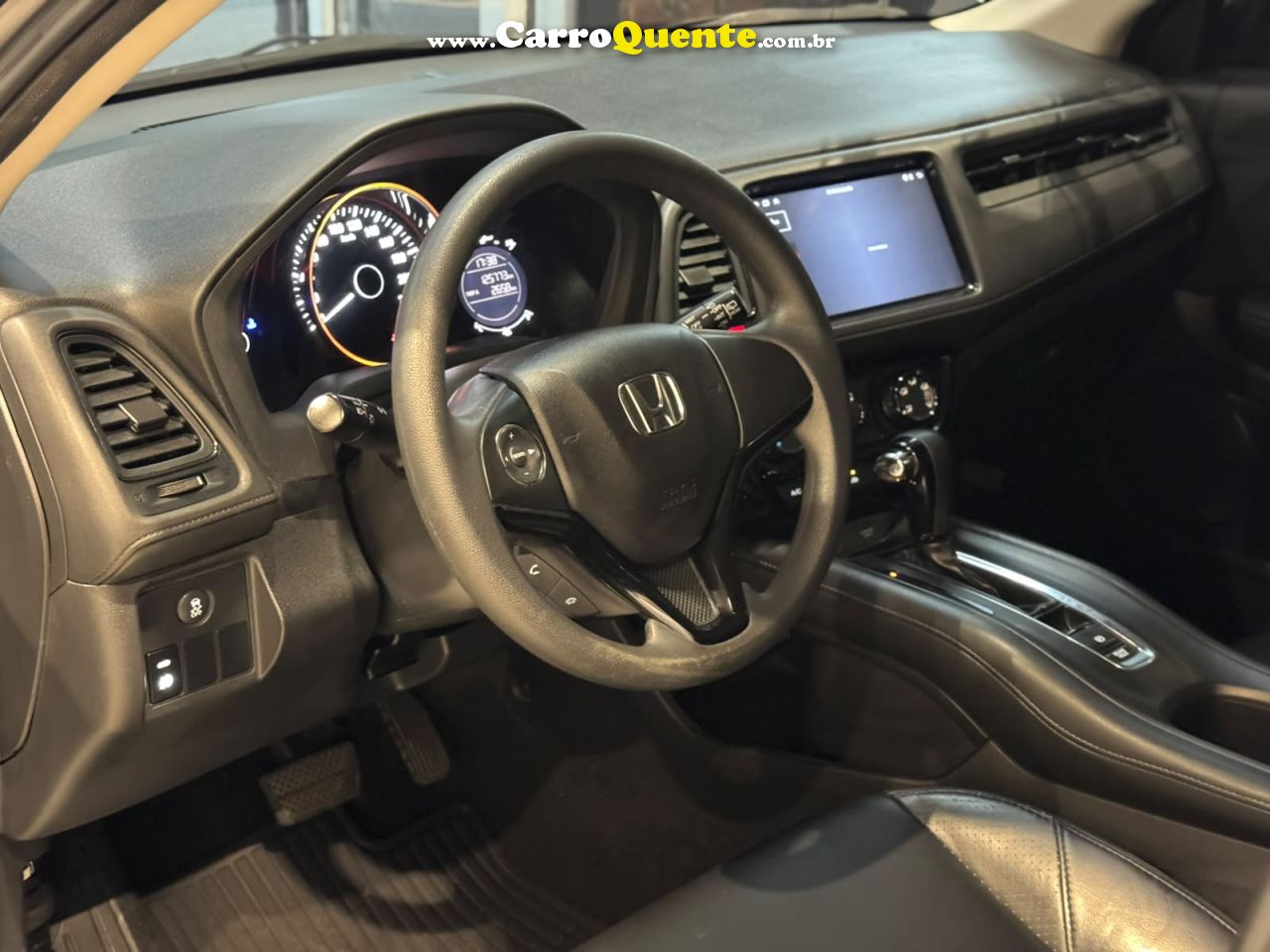 HONDA HR-V 1.8 16V LX 2017 - Loja