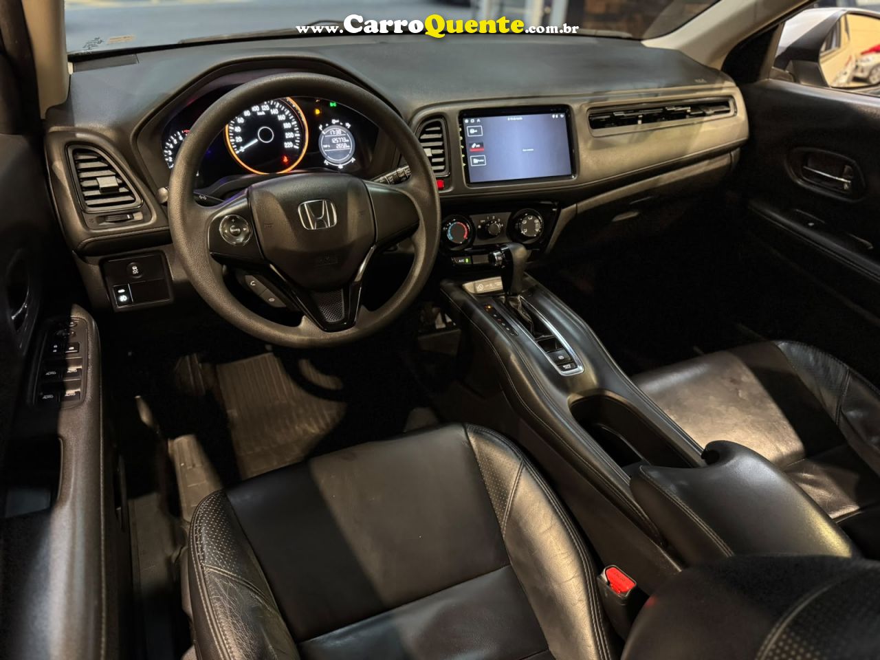 HONDA HR-V 1.8 16V LX 2017 - Loja