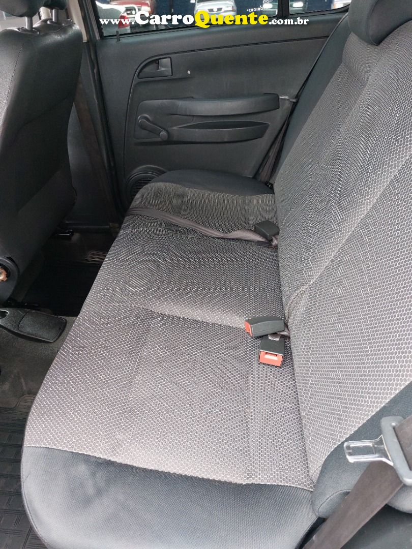 VOLKSWAGEN FOX 1.0 MI 8V 2005 - Loja