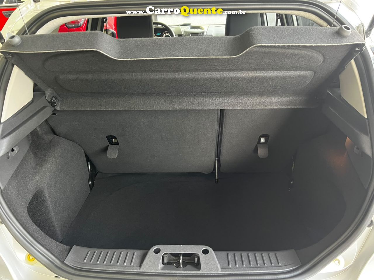 FORD FIESTA 1.6 SE HATCH 16V 2017 - Loja