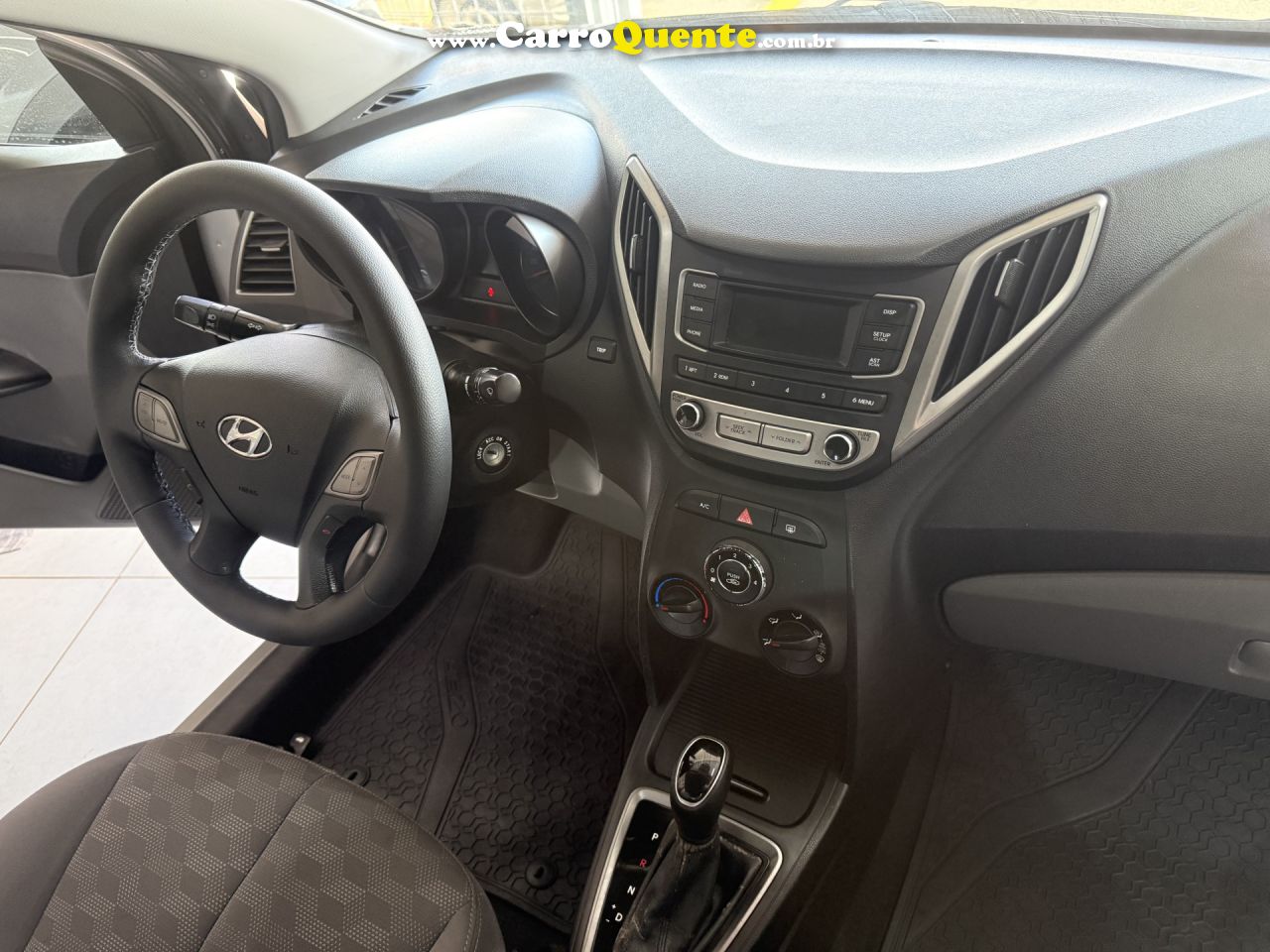 HYUNDAI   HB20S C.STYLEC.PLUS1.6 FLEX 16V AUT. 4P   PRATA 2018 1.6 FLEX - Loja