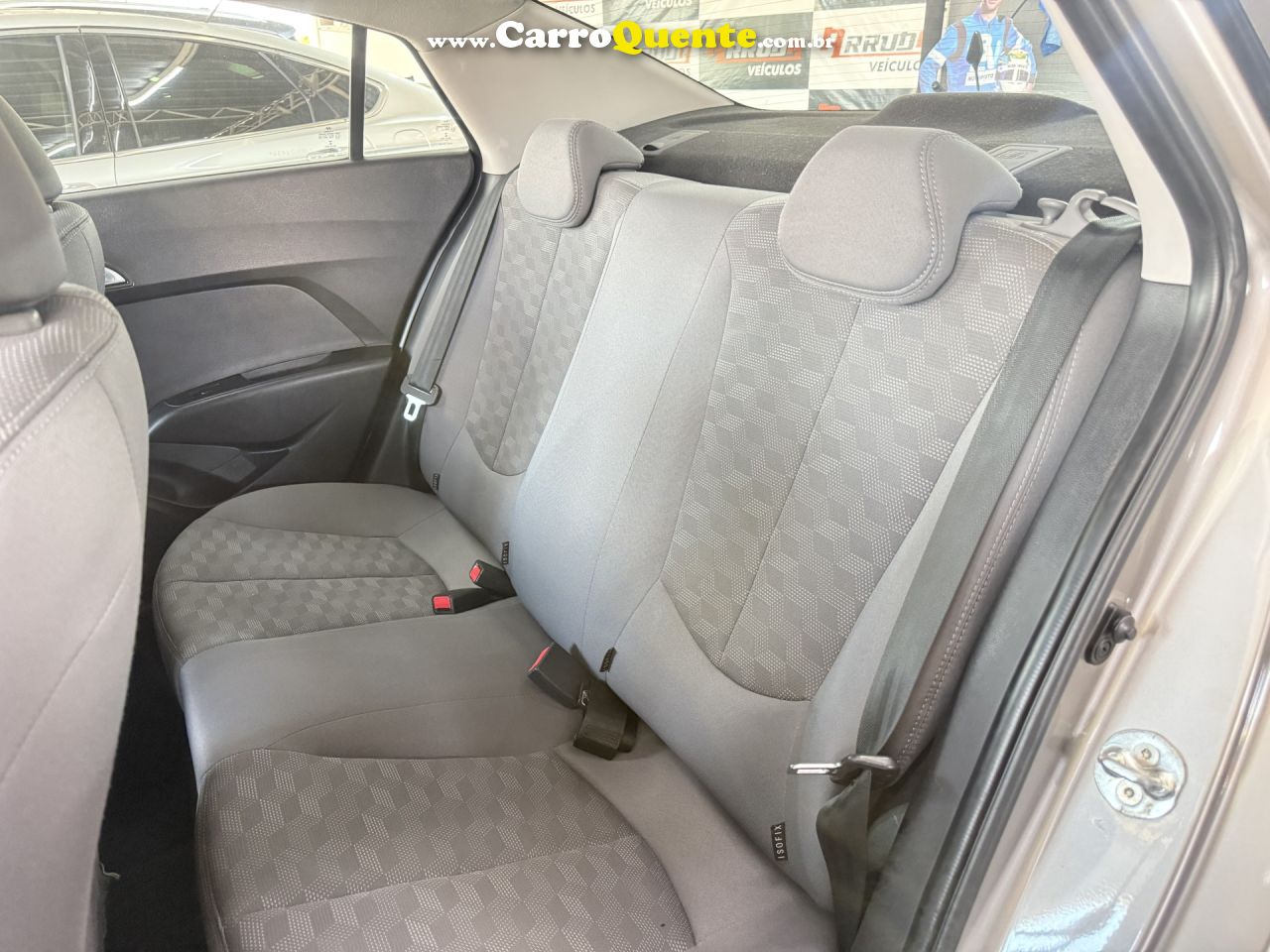 HYUNDAI   HB20S C.STYLEC.PLUS1.6 FLEX 16V AUT. 4P   PRATA 2018 1.6 FLEX - Loja