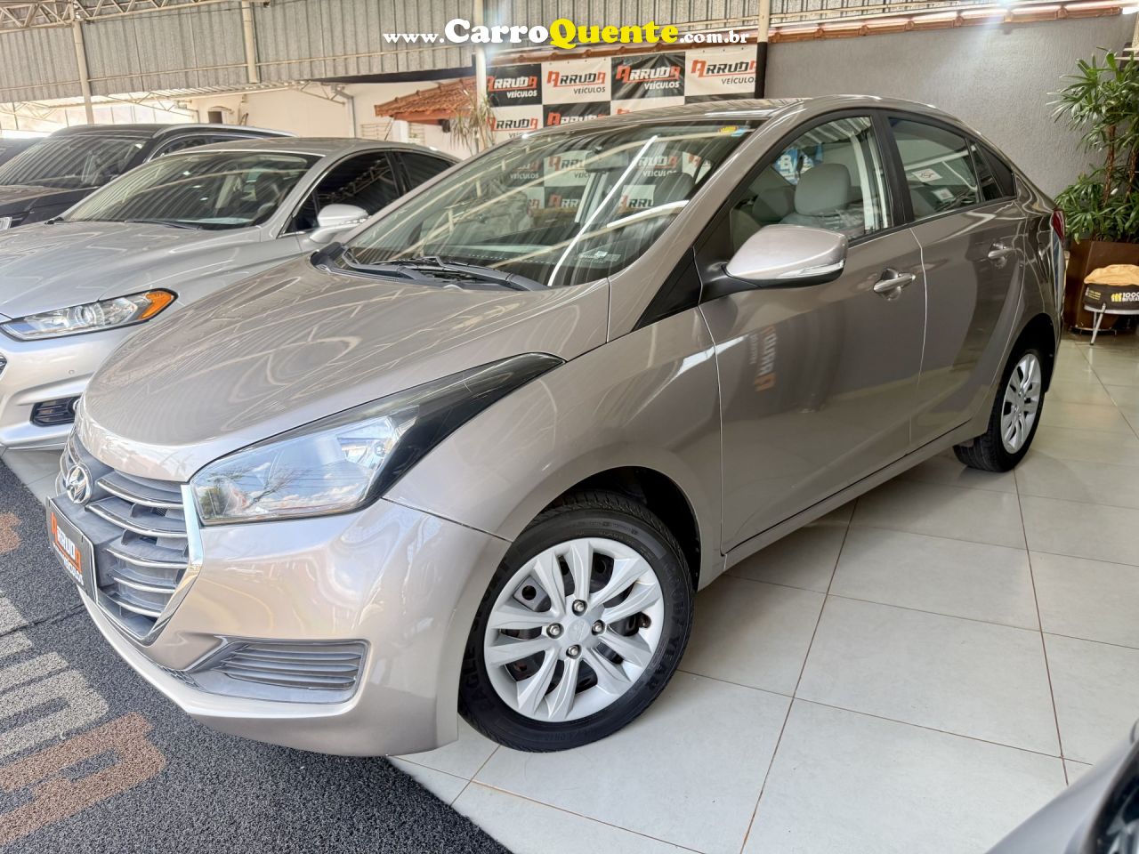HYUNDAI   HB20S C.STYLEC.PLUS1.6 FLEX 16V AUT. 4P   PRATA 2018 1.6 FLEX - Loja
