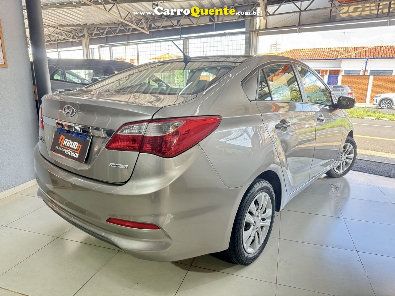 HYUNDAI   HB20S C.STYLEC.PLUS1.6 FLEX 16V AUT. 4P   PRATA 2018 1.6 FLEX - Loja