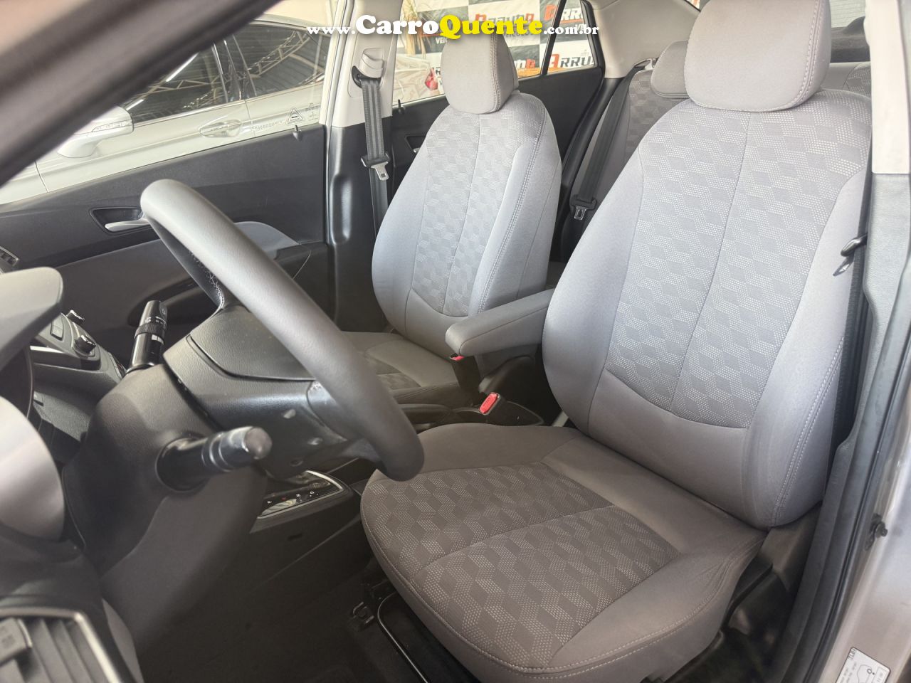 HYUNDAI   HB20S C.STYLEC.PLUS1.6 FLEX 16V AUT. 4P   PRATA 2018 1.6 FLEX - Loja