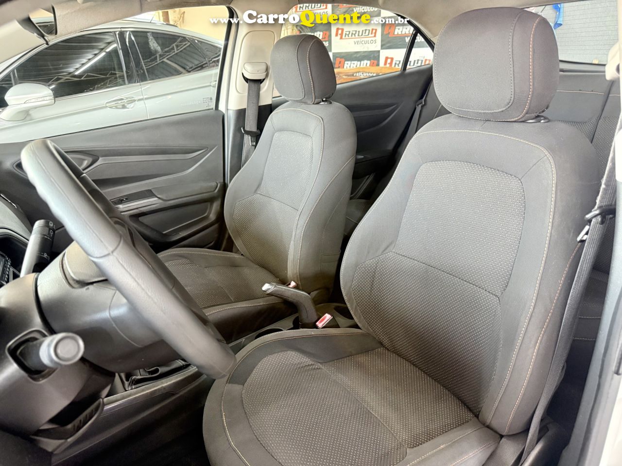CHEVROLET   ONIX HATCH LT 1.0 8V FLEXPOWER 5P MEC.   BRANCO 2013 1.0 FLEX - Loja