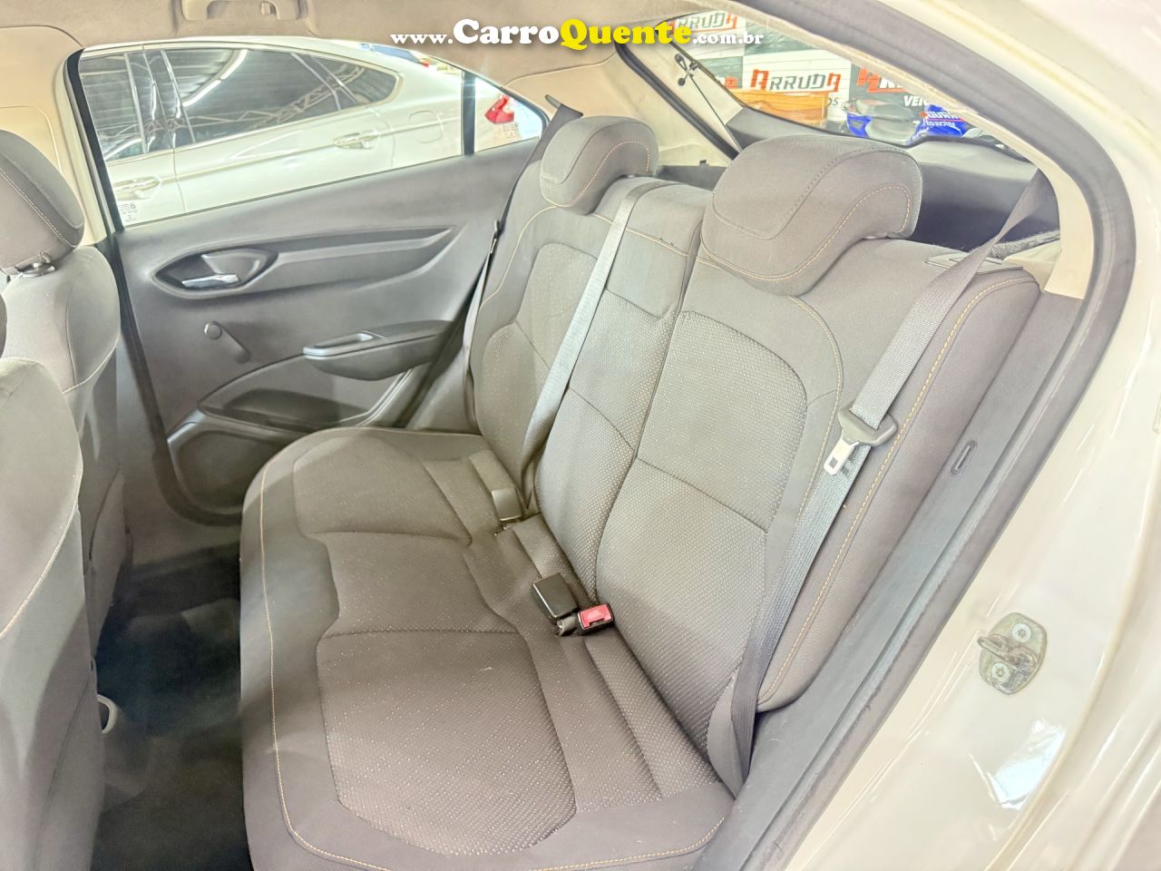 CHEVROLET   ONIX HATCH LT 1.0 8V FLEXPOWER 5P MEC.   BRANCO 2013 1.0 FLEX - Loja