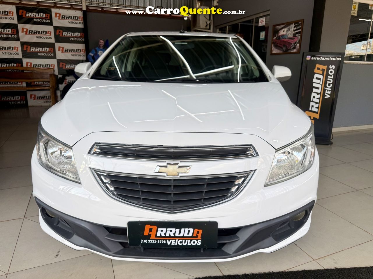 CHEVROLET   ONIX HATCH LT 1.0 8V FLEXPOWER 5P MEC.   BRANCO 2013 1.0 FLEX - Loja
