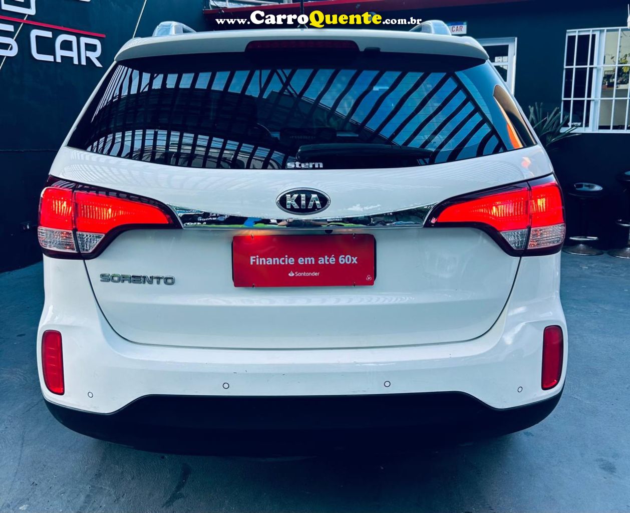 KIA   SORENTO 2.4 16V 4X2 AUT.   BRANCO 2015 2.4 GASOLINA - Loja