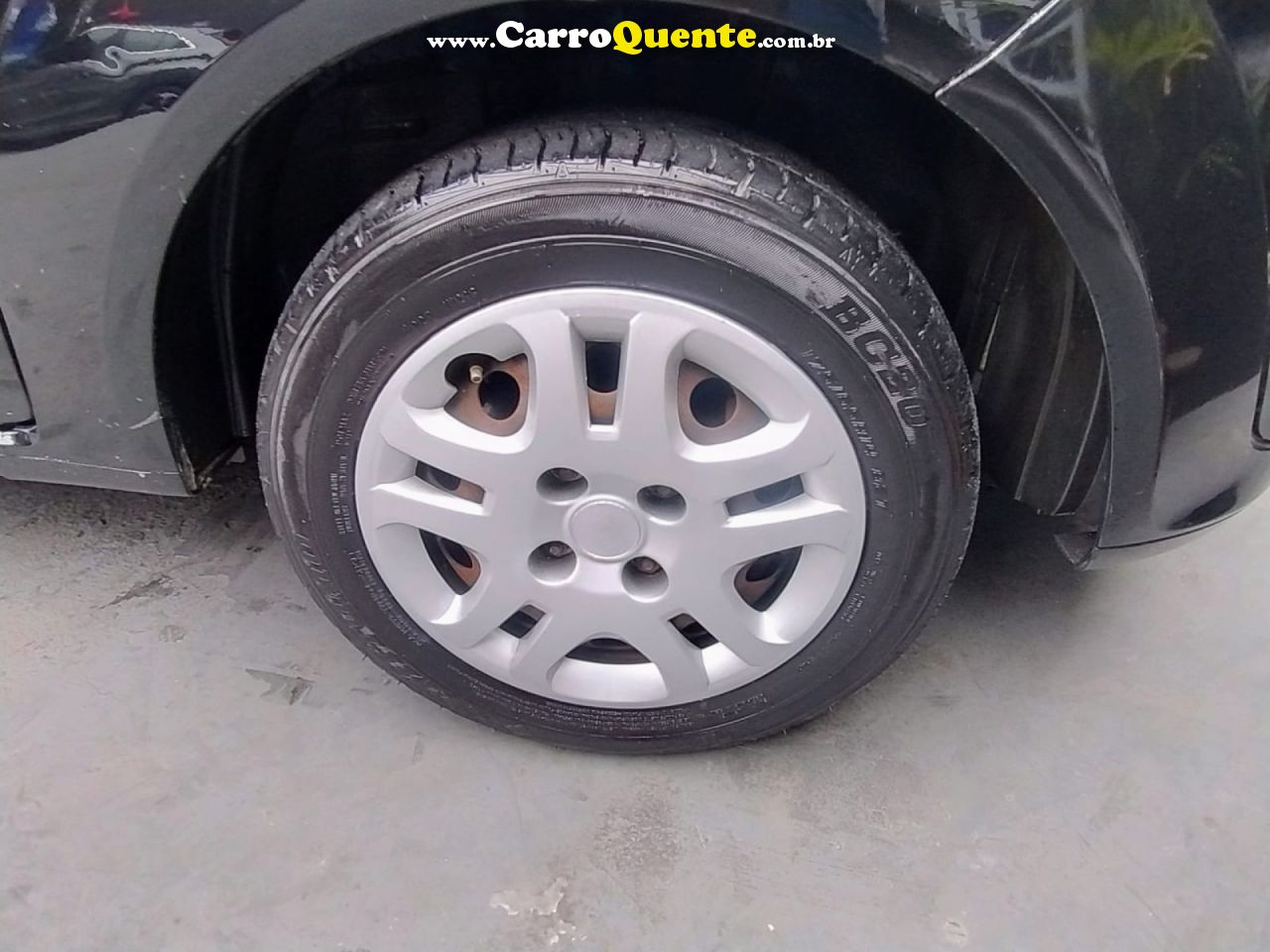 FORD   FIESTA SE 1.0 8V FLEX 5P   PRETO 2014 1.0 FLEX - Loja