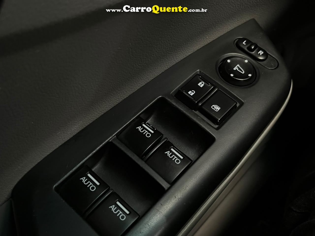 HONDA   CIVIC SEDAN LXS 1.81.8 FLEX 16V AUT. 4P   BRANCO 2015 1.8 FLEX - Loja