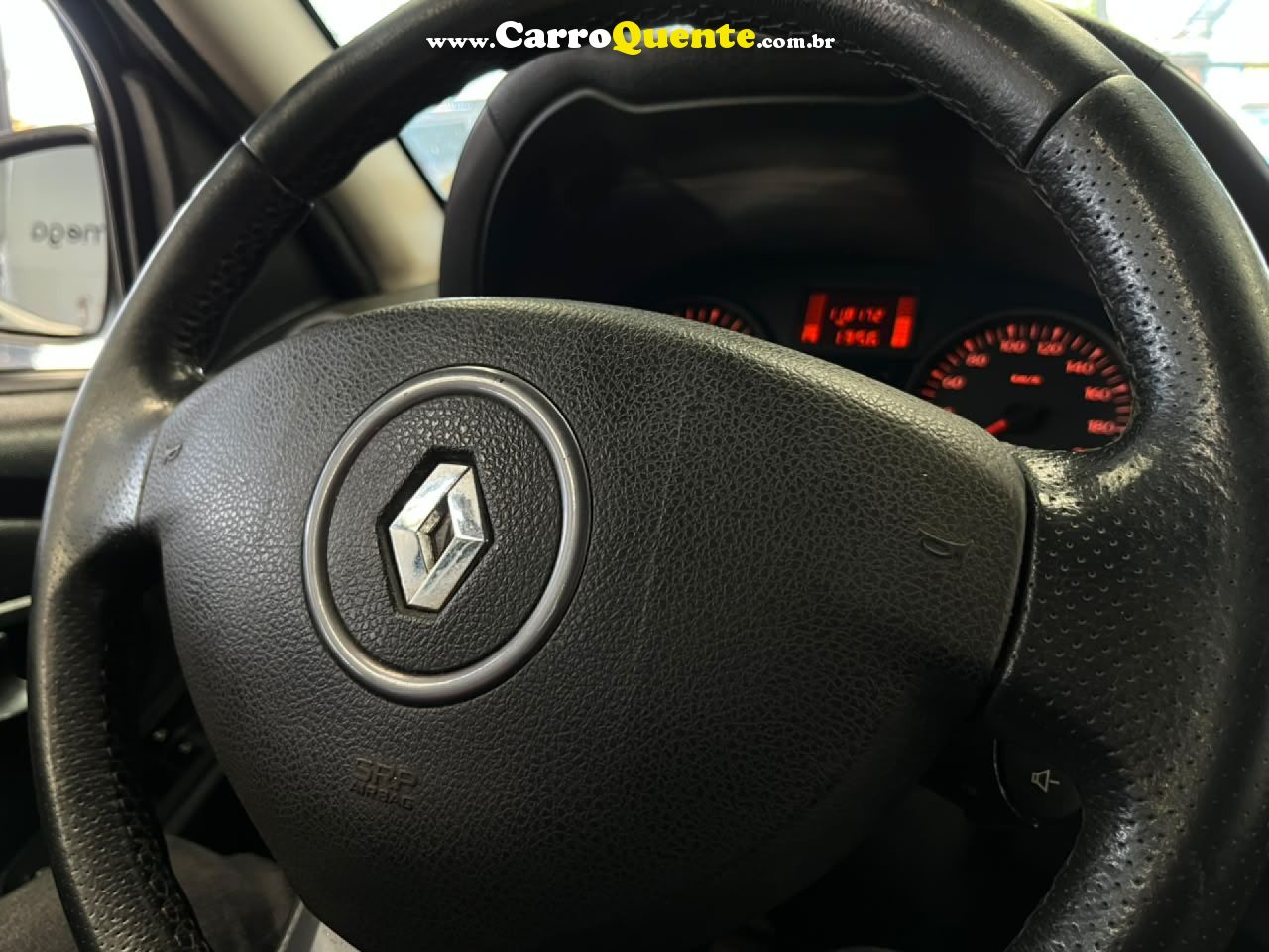 RENAULT   DUSTER DYNAMIQUE 1.6 FLEX 16V MEC.   PRATA 2013 1.6 FLEX - Loja