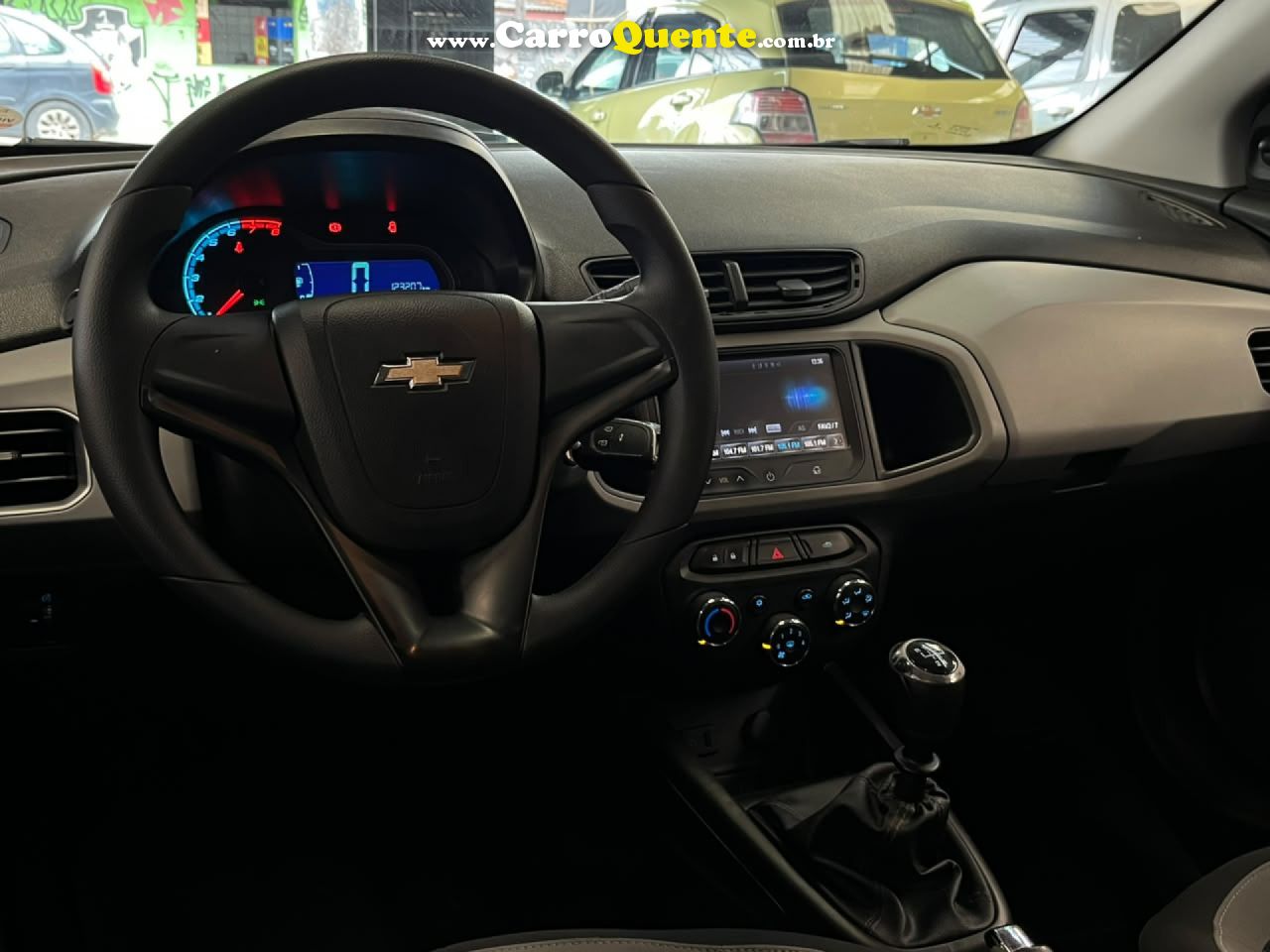 CHEVROLET   ONIX HATCH LT 1.0 8V FLEXPOWER 5P MEC.   AZUL 2015 1.0 FLEX - Loja