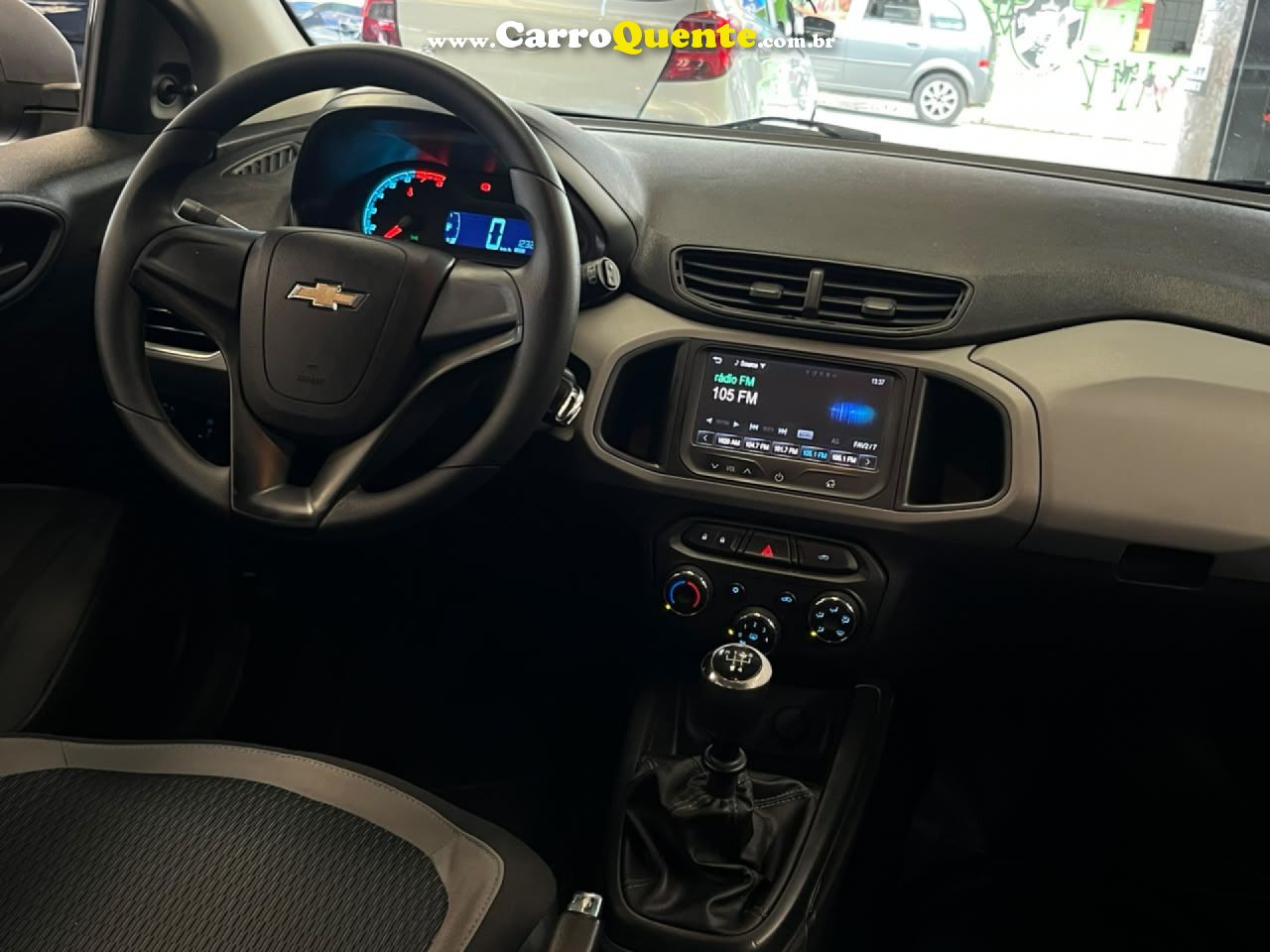CHEVROLET   ONIX HATCH LT 1.0 8V FLEXPOWER 5P MEC.   AZUL 2015 1.0 FLEX - Loja