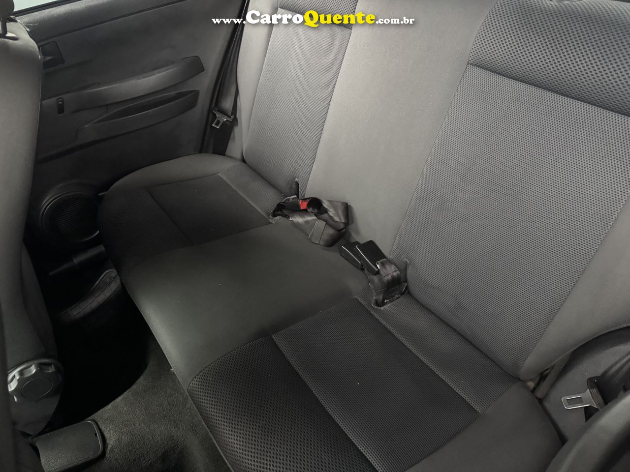 VOLKSWAGEN   FOX CITY 1.0 MI 1.0MI TOTAL FLEX 8V 5P   VERMELHO 2009 1.0 FLEX - Loja