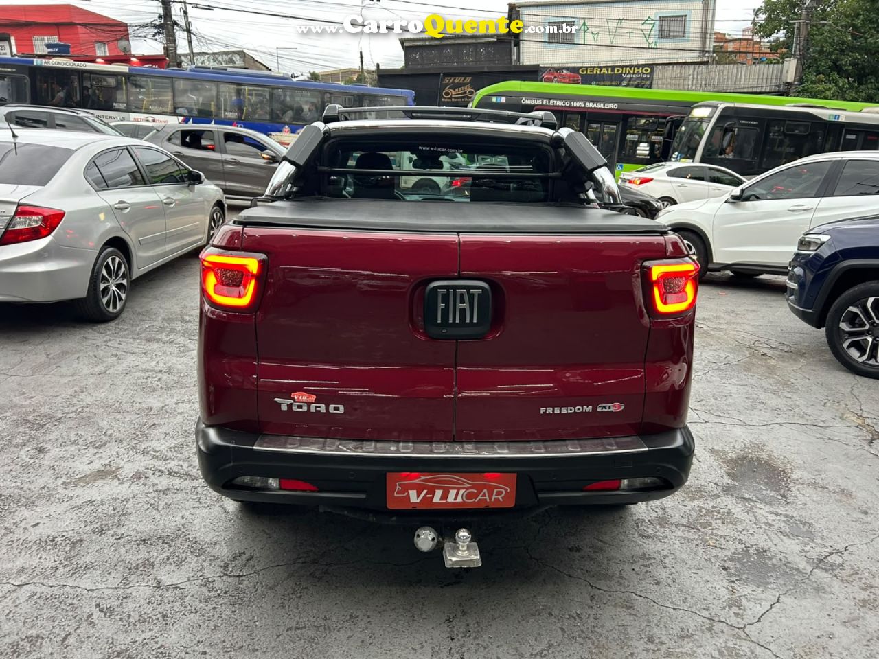 FIAT   TORO FREEDOM 2.4 16V FLEX AUT.   VERMELHO 2018 2.4 FLEX - Loja