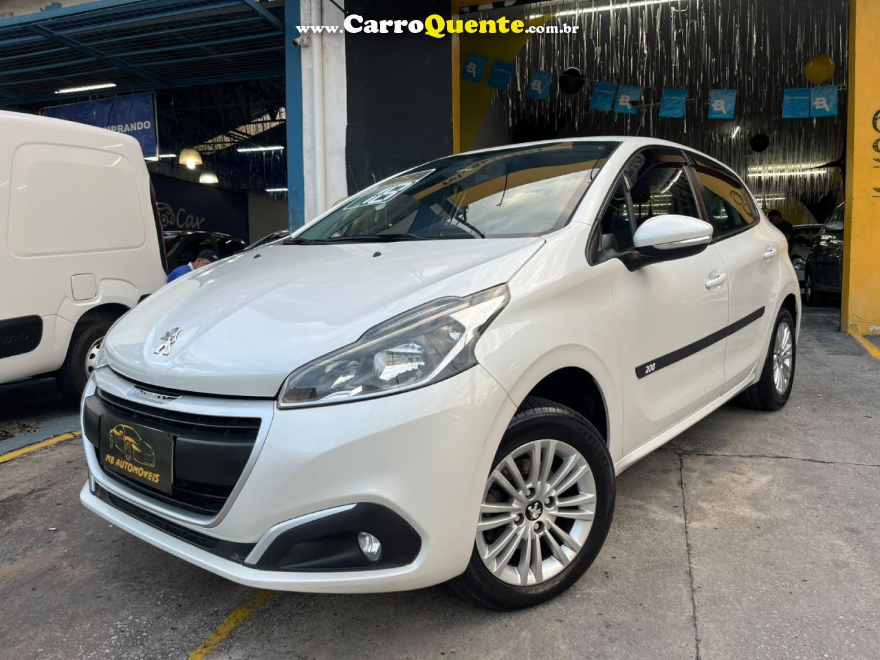 PEUGEOT   208 ACTIVE PACK 1.2 FLEX 12V 5P MEC.   PRATA 2018 1.2 FLEX - Loja