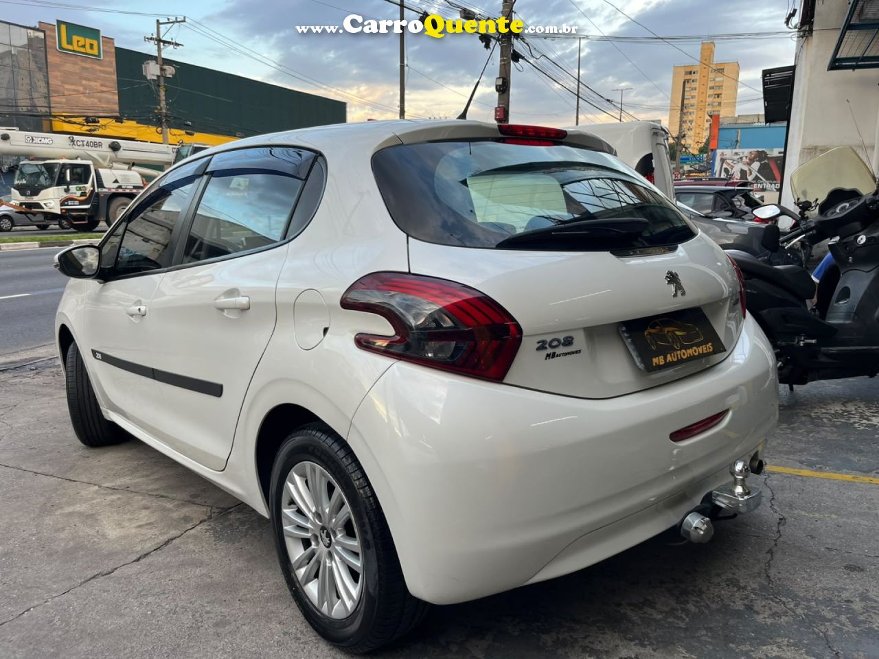 PEUGEOT   208 ACTIVE PACK 1.2 FLEX 12V 5P MEC.   PRATA 2018 1.2 FLEX - Loja