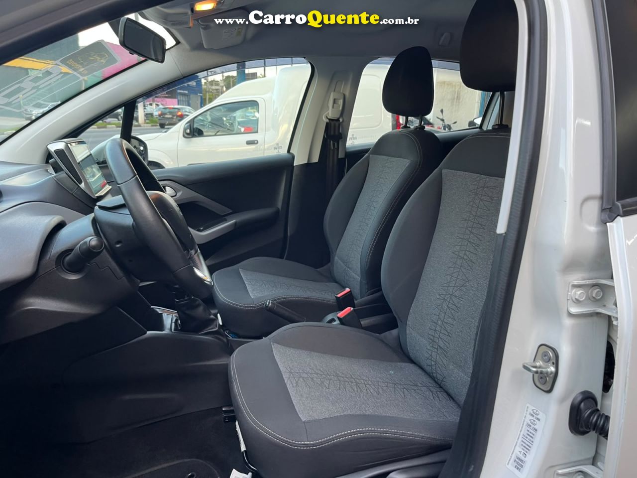 PEUGEOT   208 ACTIVE PACK 1.2 FLEX 12V 5P MEC.   PRATA 2018 1.2 FLEX - Loja